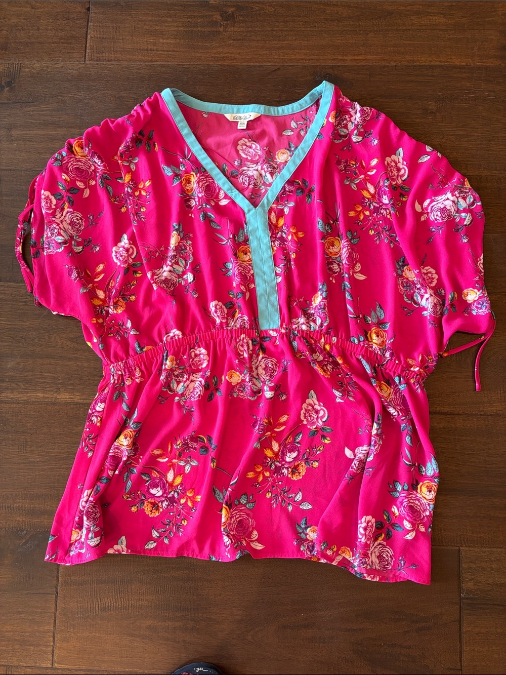 The Pioneer Woman Hot Pink Floral V-Neck Tunic with Teal Trim